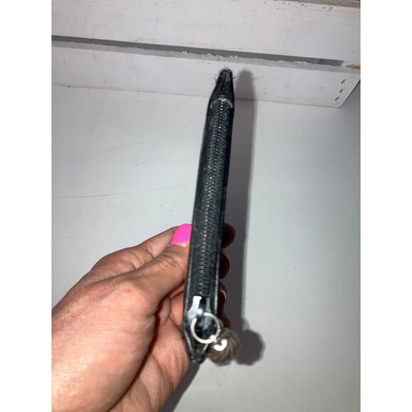 BRIGHTON SMALL BLACK LEATHER CARD WALLET WITH HEART WINDOW - Picture 8 of 9